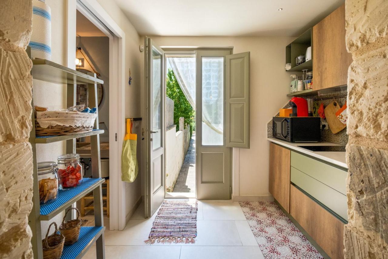 Villa La Dimora Elia' Muro Leccese Esterno foto
