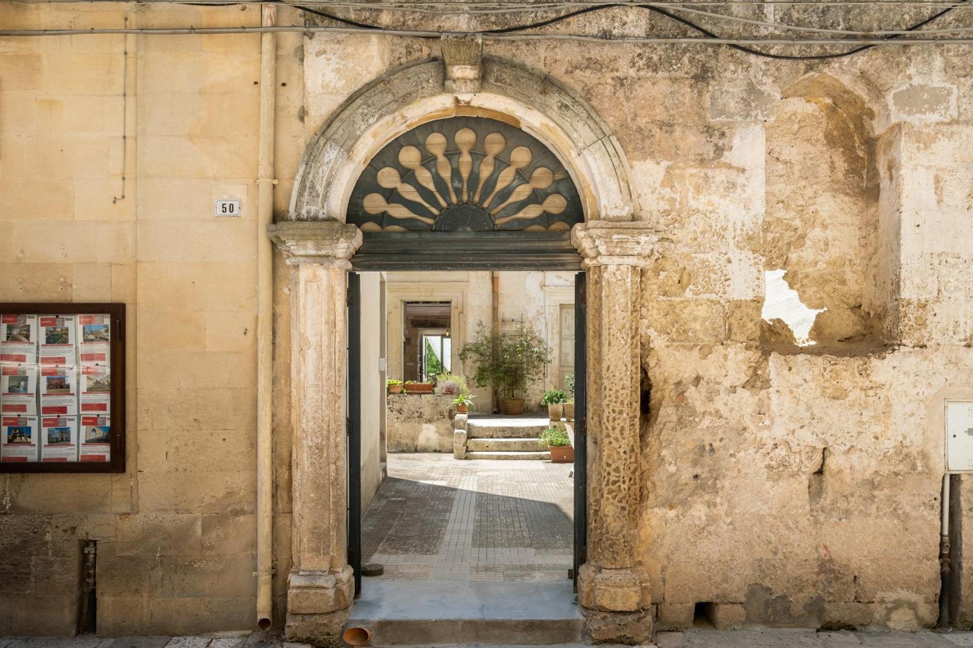 Villa La Dimora Elia' Muro Leccese Esterno foto
